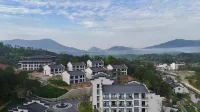 Taohuatan Town Zhaji Scenic Area Yijing Resort Hotel