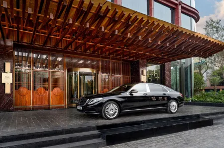 Dusit Le Palais Tu Hoa Hanoi Отели рядом с достопримечательностью «VNPT Technology»