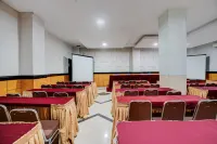 Townhouse Oak Padang near RTH Imam Bonjol formerly Bunda Hotel Hotel a West Padang