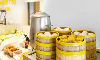 City Comfort Inn Hotel (Kunming South High-Speed Railway Station Baicheng University Town)