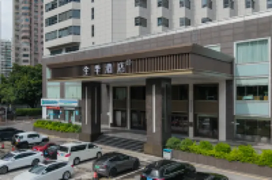 JI Hotel (Shenzhen Huaqiangbei Sports Center) Hotels near Huaqiangbei Commercial Street (West to Block A， Qunxing Plaza)