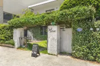 IsShoNi House Hotels near Anping Tree House