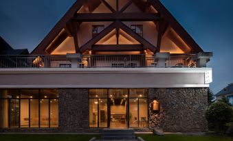 Anxun Hotel (Tourism Service Center of West Changbai Mountain)