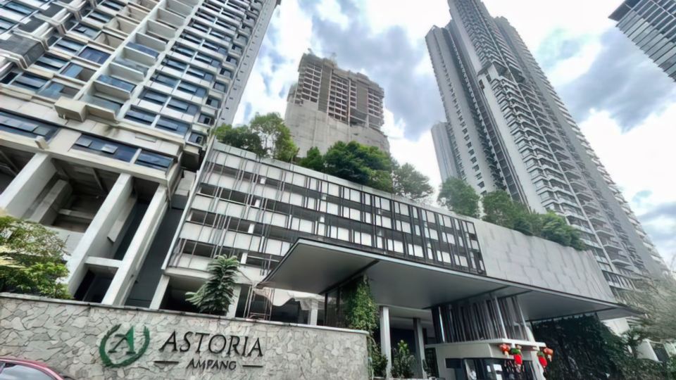 Astoria Ampang Condotel by Emily in Town