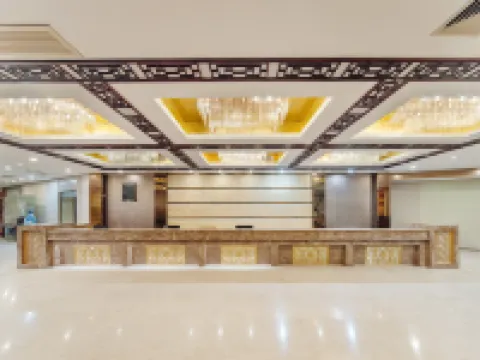 Golden Holiday Hotel (Nanning Chaoyang Plaza Railway Station) Hotels in Nanning