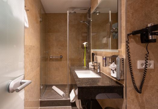 팁탑 호텔 부르크슈미에트 가르니 외관