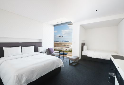 호텔 객실 내부