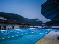 Yunqi V Onsen Garden Resort - Private Pool