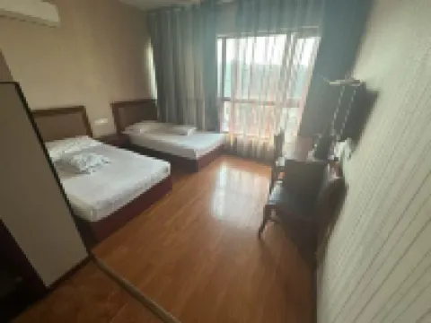 聚賢商務酒店 鄰近九洞水觀景平台的酒店