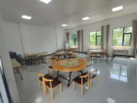 Zhongqing Jingcheng Riverside Mountain Hotel (Hekou Branch) Hotel di Dawu