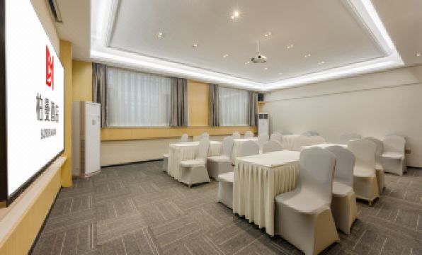 BORRMAN Hotel (Hezhou Municipal Square Colorful Global City Store)