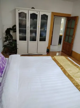 Tangwang River Shilin Jingjing Homestay Отели рядом с достопримечательностью «Народное правительство Тунг-Ван»