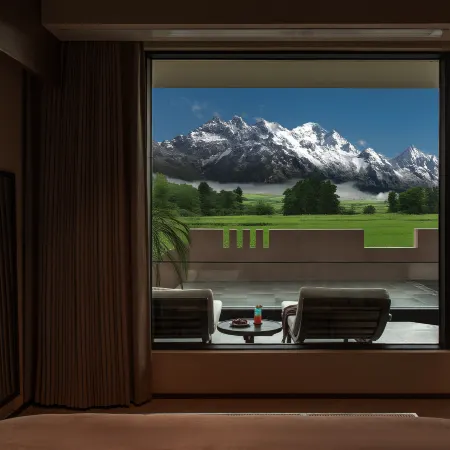 Rishine · Golden Sunrise Vista | Pasture View &Private Oxygen-Enriched Hot Spring Villa