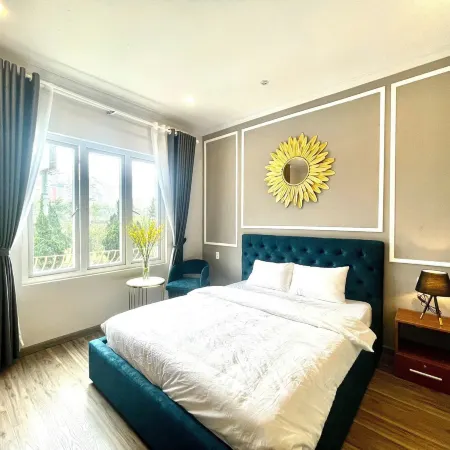 PHUONG VY LUXURY HOTEL