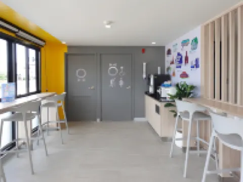 HOP INN Kamphaeng Phet Hotels near Kamphaeng Phet City Pillar Shrine