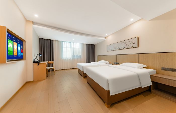 Golden Phoenix Holiday Inn
