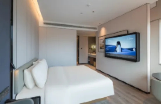 Qingdao Zhanqiao Zhongshan Road Atour Hotel