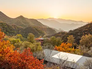 Commune by the Great Wall