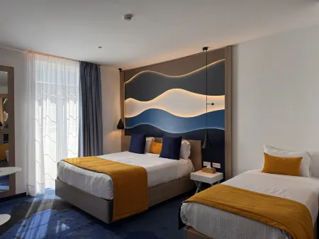 Hotel Carlton Отели рядом с достопримечательностью «Avenue Habib Bourguiba»