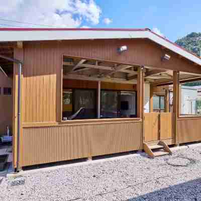 Cottage Harvest tree Hotel Exterior