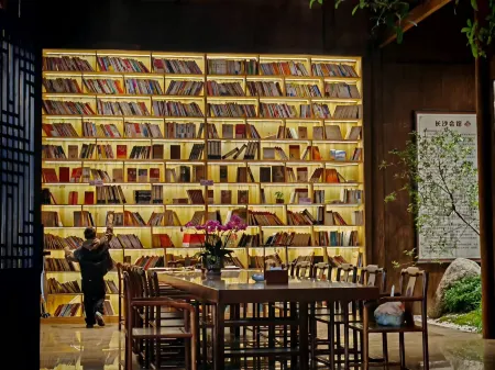 changshahuiguan Отели в г. Хунцзян