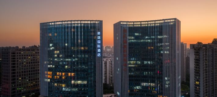 langsheng International Hotel (Hefei Swan Lake Wanda Plaza) Hotele w: Hefei