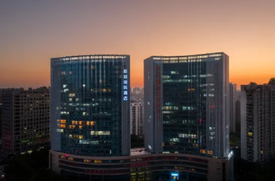 瑯盛國際飯店（合肥天鵝湖萬達廣場店） 大玩家超樂場(天鵝湖萬達店)附近的飯店