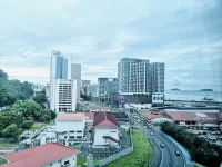 Jesselton Quay by CQ homestay - С тренажерным залом