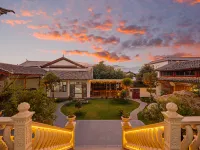 Moon Homestay Cloud Residence(Sanyi Internationai AirportStore) Hotels near Lijiang Sanyi International Airport