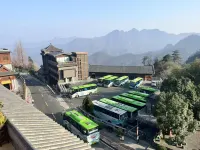 武當山·上山修行民宿（南巖景區店） - 停車場