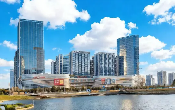 やいうえ(Yayue)ホテル（昆明高速鉄道南駅万達広場）