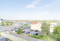 法國普瓦捷機場B&B住宿加早餐酒店