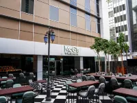 ibis Mall Avenue Dubai Отели рядом с достопримечательностью «Шоссе шейха Зайда»
