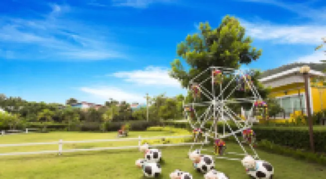 บ้านสวนครูเสริฐ โรงแรมใกล้น้ำตก เอราวัณ