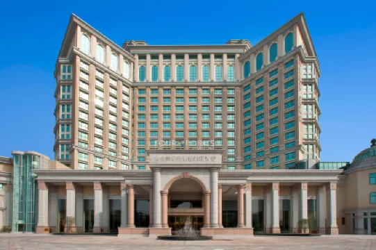 Four Points by Sheraton Taicang Hotels near Taicang Museum