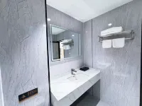 HanFeng Hotel (Ledong Commercial Pedestrian Street) - 2-نجوم