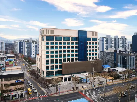 Queen Vell Hotel & Wedding