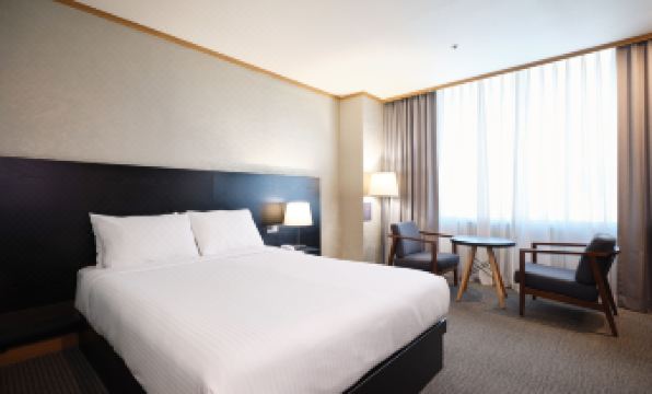 Queenvell Hotel - Housity