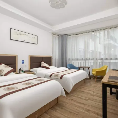 百里杜鵑花溪雲畔