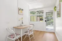 Well-Located Rooms – Walking Distance to Station & Shops