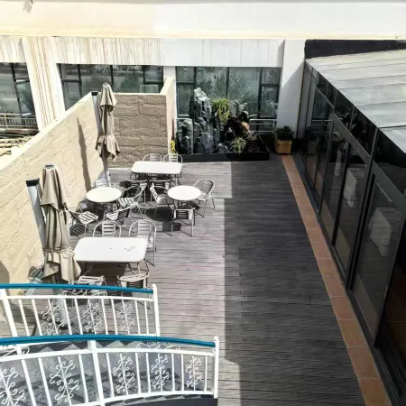 Licheng Langyu Hotel (Kashgar Administrative Service Center Xiao Yalang Wetland Park Branch)