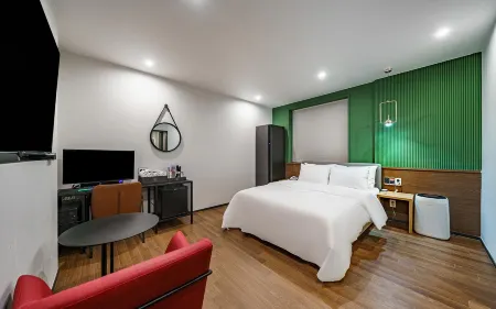 Daegu Daemyeongdong Brown Dot Seongdangmot Branch