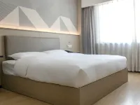 BORRMAN Hotel (Yangzhong Xinzheng East Road)