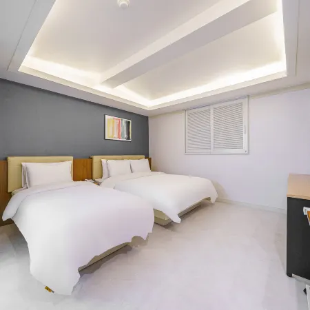 Ilsan Hotel K Отели рядом с достопримечательностью «Библиотека «Карам»»