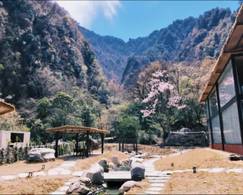 Donglashan · Zuiyun Stream Hotel a Baoxing