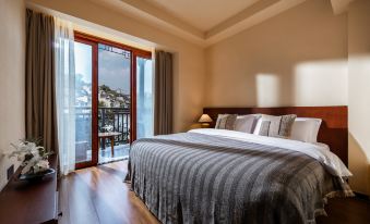 Phoenix · To the Clouds Serenity | 180° View Vacation B&B (Nanhuqiao Branch, Phoenix Ancient Town)