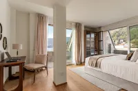 Royal Lakeview Penthouse by Aura Luxury Collection