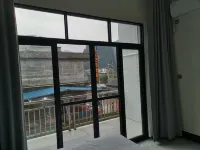 Riverside Skylight Homestay