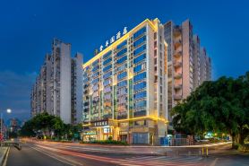 Jinfengyuan Hotel (Shenzhen Dayun Center Ailian Metro Station Branch)