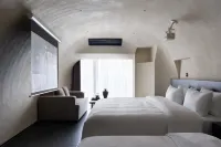 Yinmo Hotel (Guiyang Jiaxiu Tower Yitian City)